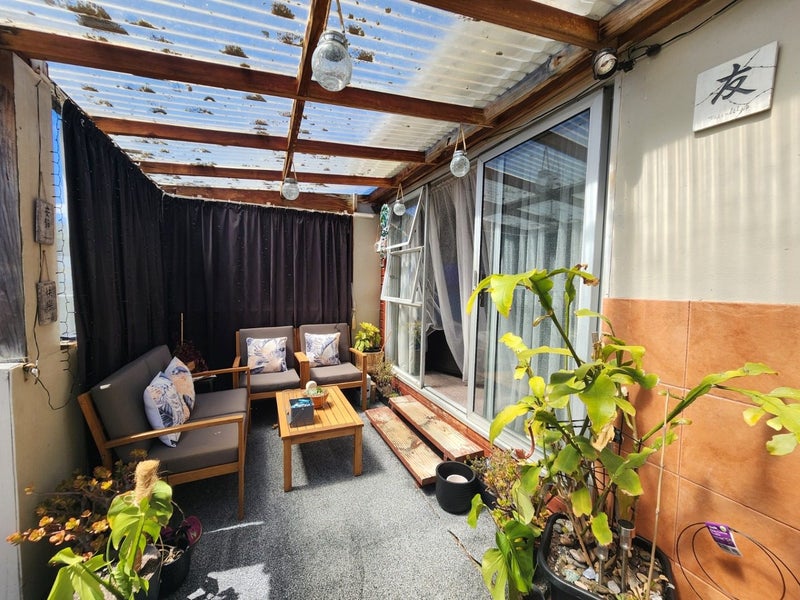 2 Feist Street, Naenae, Lower Hutt - Carousel 11