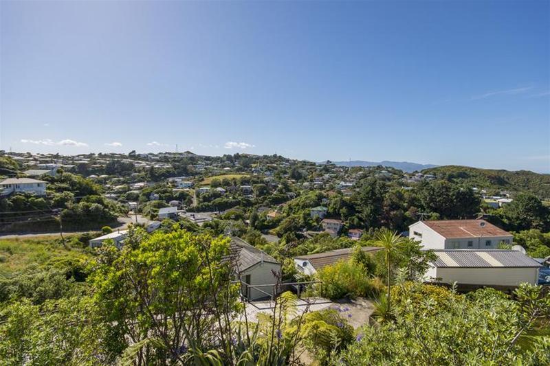 2/27 Cheltenham Terrace, Newlands, Wellington - Carousel 2