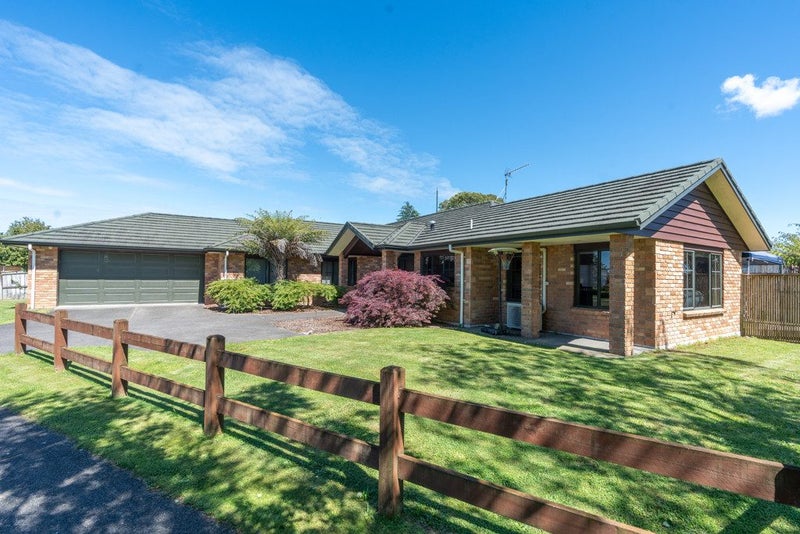 23 Merlot Place, Rototuna, Hamilton - Carousel 1