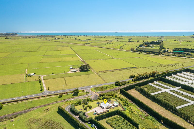 17 Benner Road, Te Puke - Carousel 1