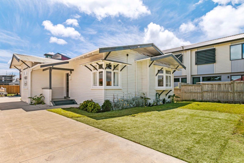 2A Lancing Road, Sandringham, Auckland - Carousel 1