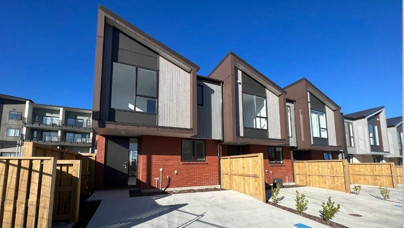 1 Mahalo Avenue, Wiri, Auckland - Carousel 1