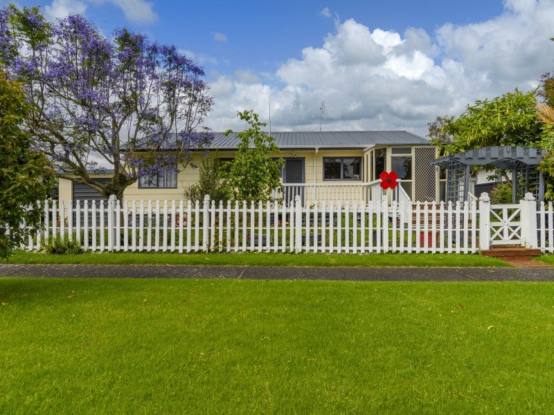 2 Sherwin Street, Gate Pa, Tauranga - Carousel 1