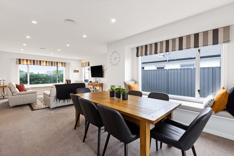 30 Pukaki Place, Poraiti, Napier - Carousel 1