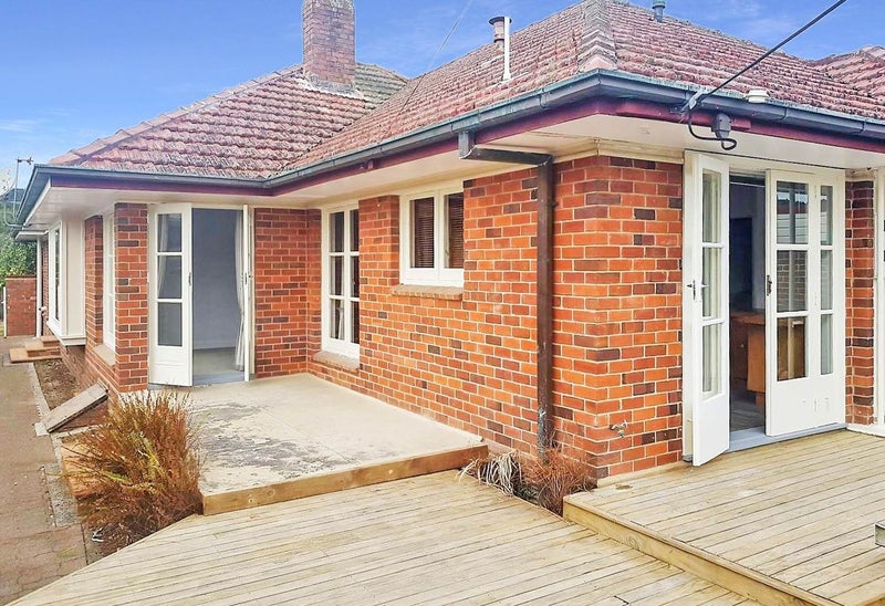 8 Zealandia Street, Kensington, Whangarei - Carousel 1