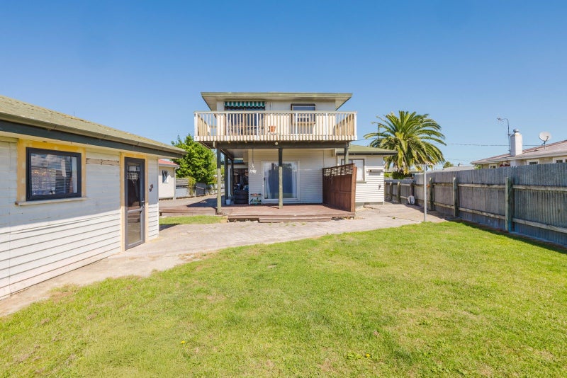 13 Harold Holt Avenue, Onekawa, Napier - Carousel 1