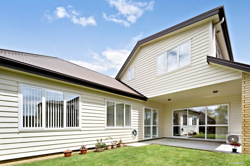 54 Pate Crescent, Favona, Auckland - Carousel 1