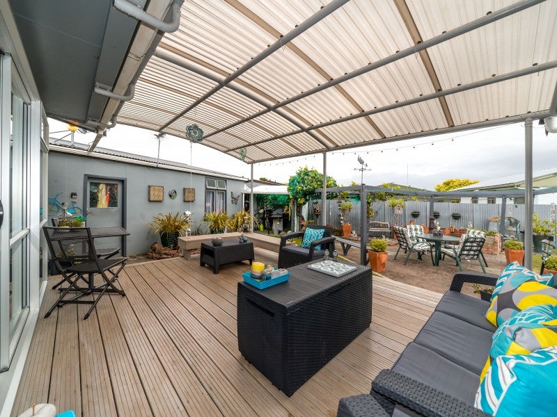 6 Essex Place, Milson, Palmerston North - Carousel 2