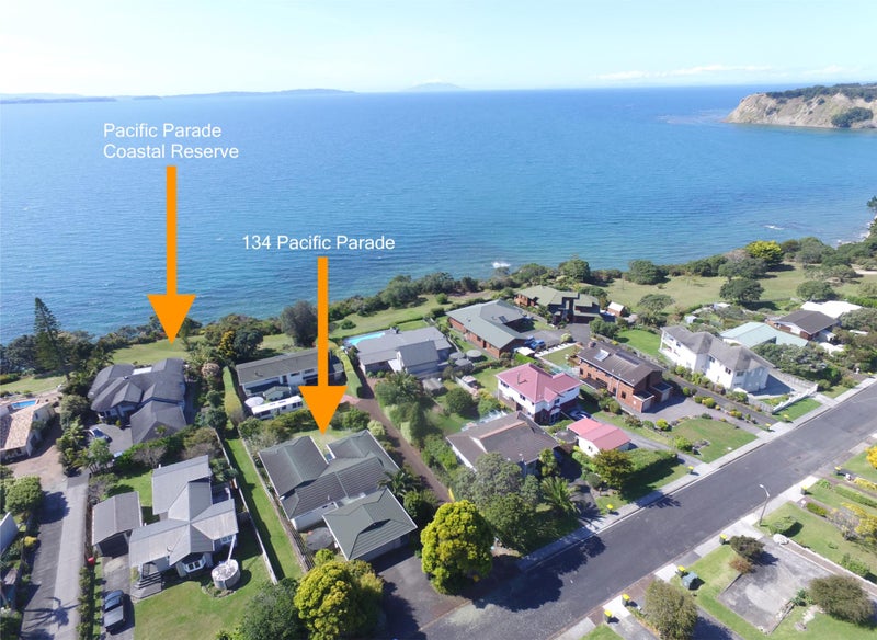 134 Pacific Parade, Army Bay, Whangaparaoa - Carousel 1