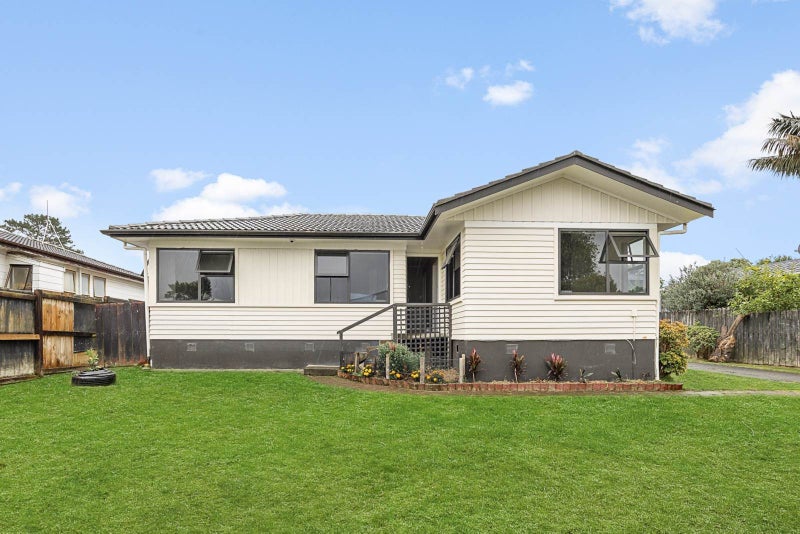 41 Innismara Avenue, Wattle Downs, Auckland - Carousel 1