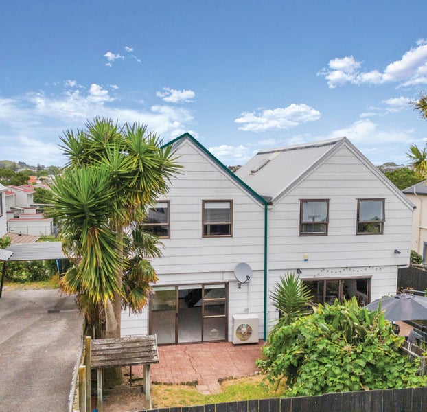 5/30 Owairaka Avenue, Owairaka, Auckland - Carousel 1