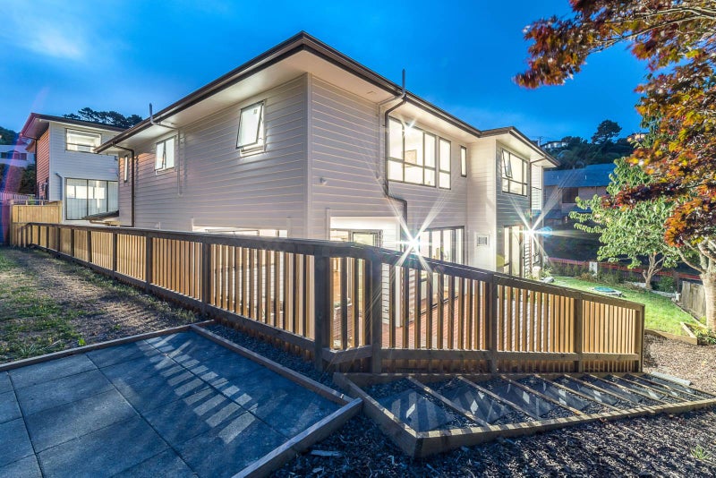 32 Penguin Drive, Murrays Bay, Auckland - Carousel 32