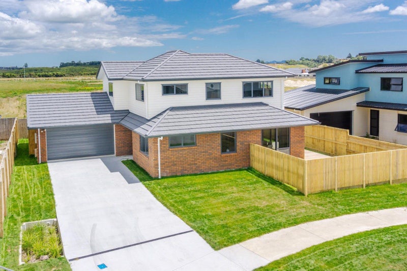 14 Tekapo Road, Baverstock, Hamilton - Carousel 1