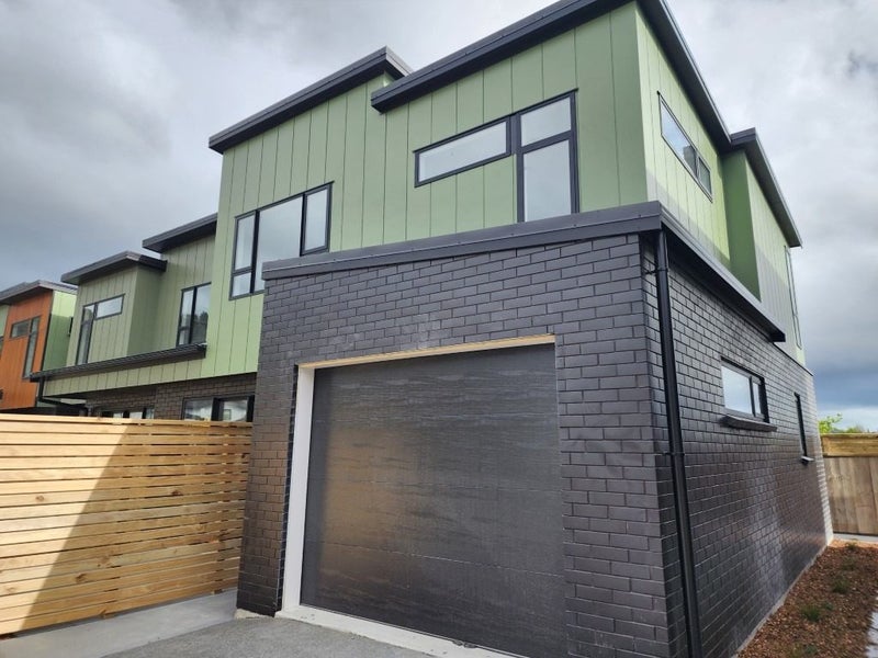 8/7 Johnston Grove, Taita, Lower Hutt - Carousel 2