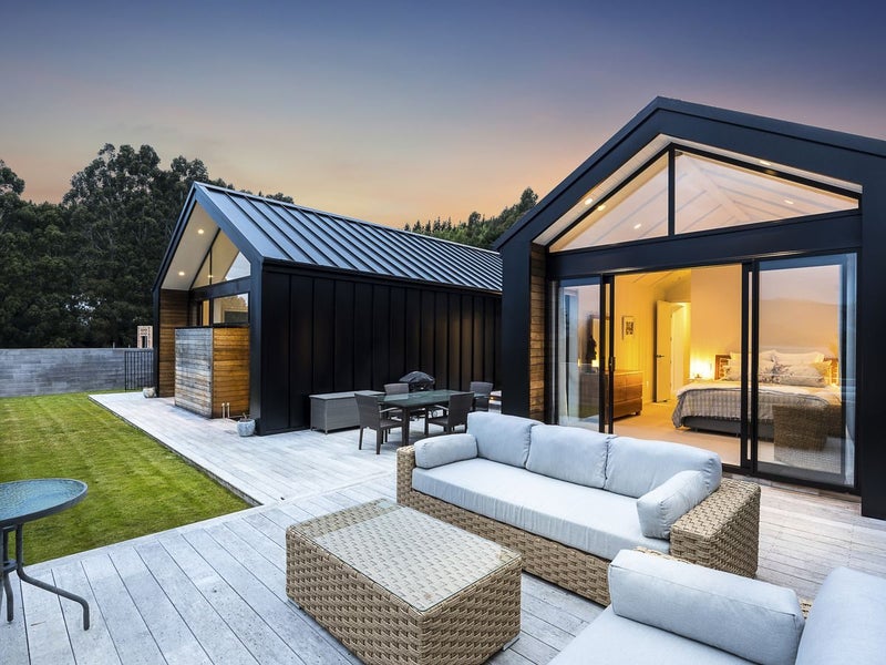 22 Clearwater Street, Broad Bay, Dunedin - Carousel 1