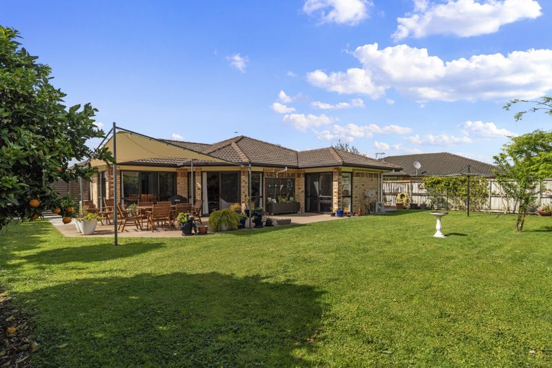 77 Discovery Drive, Flagstaff, Hamilton - Carousel 1