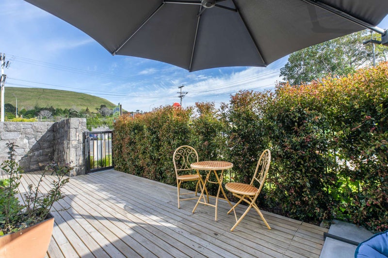 G02/82 Jellicoe Road, Panmure, Auckland - Carousel 1