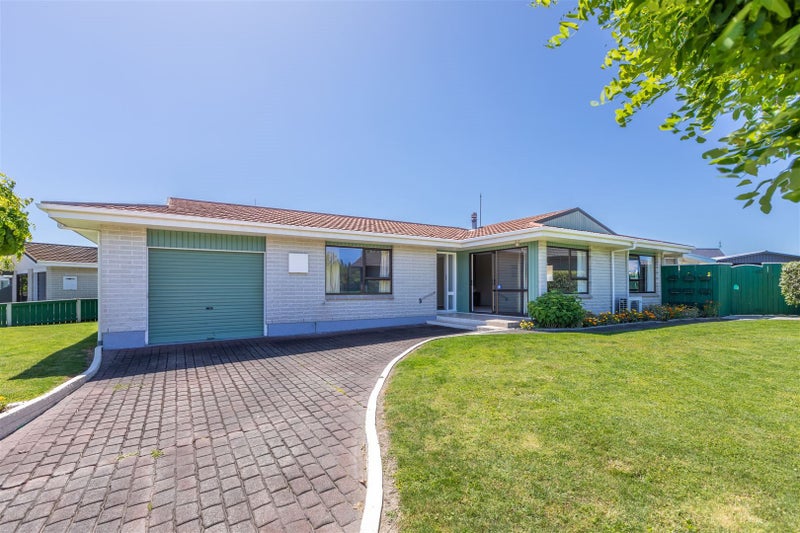 46 Spriggs Crescent, Greenmeadows, Napier - Carousel 1