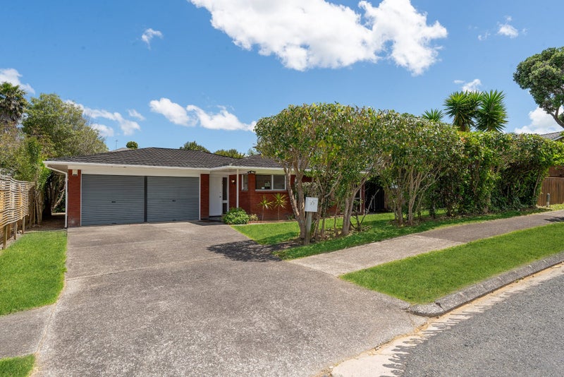 27 Pooley Street, Pakuranga Heights, Auckland - Carousel 2