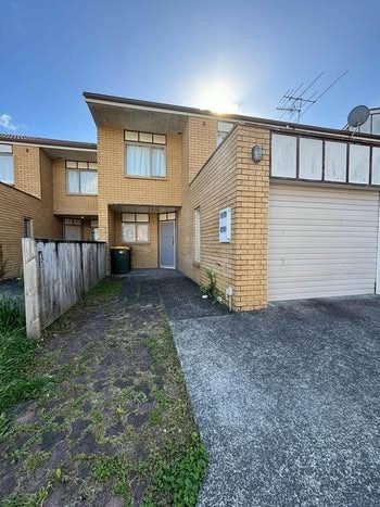 3B Charlenne Close, Ranui, Auckland - Carousel 1