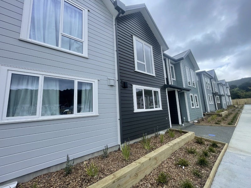 5 Te Ara o Puakawe, Wainuiomata, Lower Hutt - Carousel 2