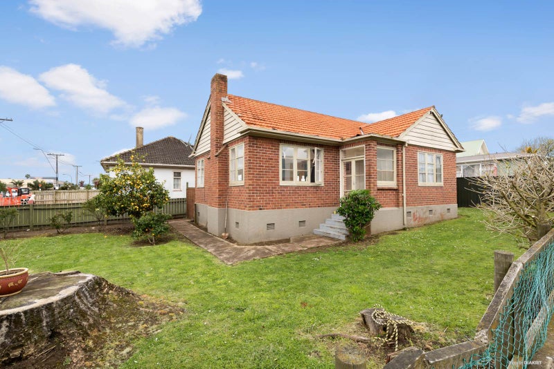 50 Station Road, Otahuhu, Auckland - Carousel 1