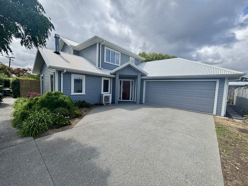 2C Laurence Street, Queenwood, Hamilton - Carousel 1