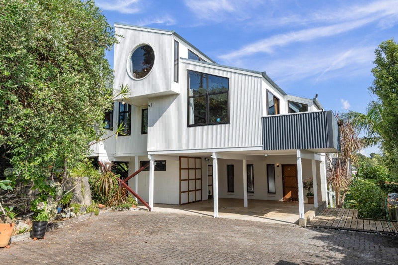 11 Hill Street, Onerahi, Whangarei - Carousel 2