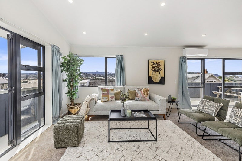 78C Queens Drive, Lyall Bay, Wellington - Carousel 2