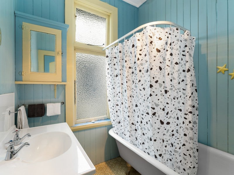 28 Ouse Street, Oamaru - Carousel 20