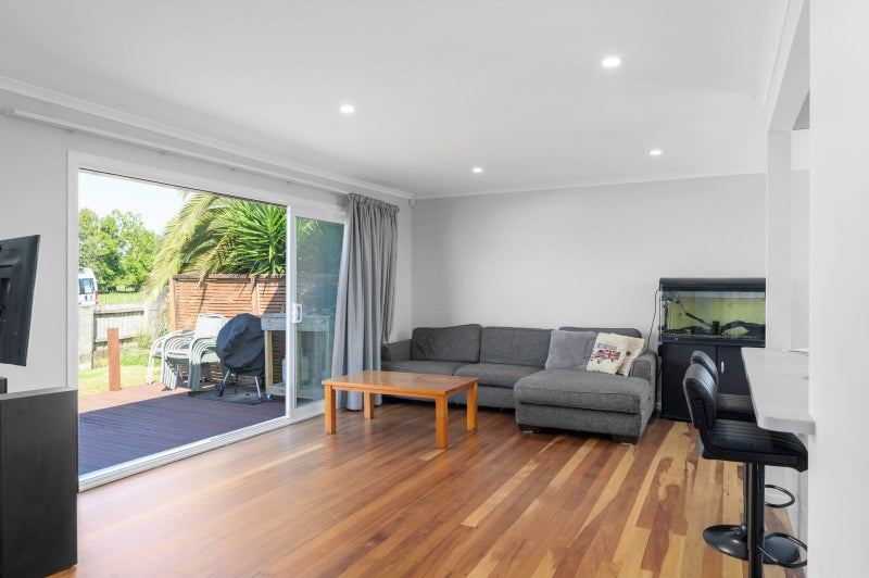 106 Saxbys Road, Deanwell, Hamilton - Carousel 2