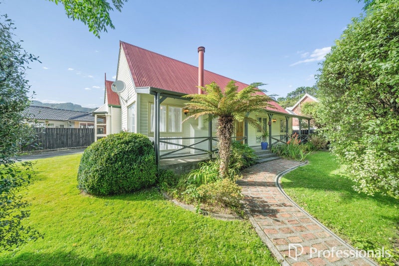 3 McEnroe Grove, Naenae, Lower Hutt - Carousel 1