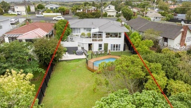 110 Sandspit Road, Shelly Park, Auckland - Carousel 1