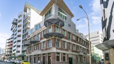 4/3 Holland Street, Te Aro, Wellington - Carousel 1