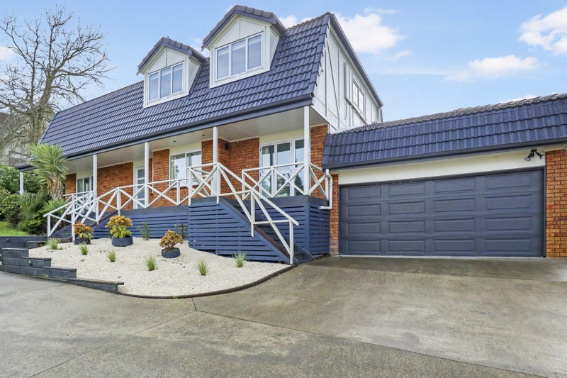 12 Tadley Court, Goodwood Heights, Auckland - Carousel 1
