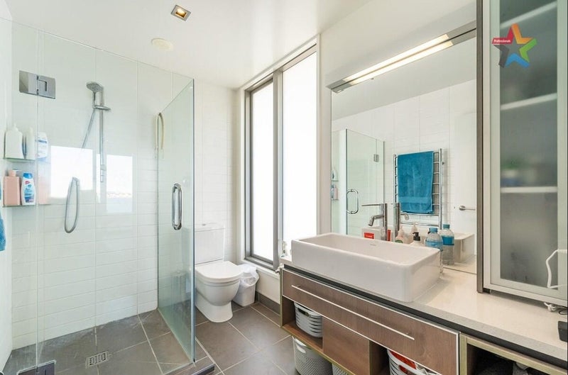 S507/326 Evans Bay Parade, Hataitai, Wellington - Carousel 17