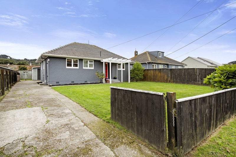 11 Hughes Crescent, Taita, Lower Hutt - Carousel 19