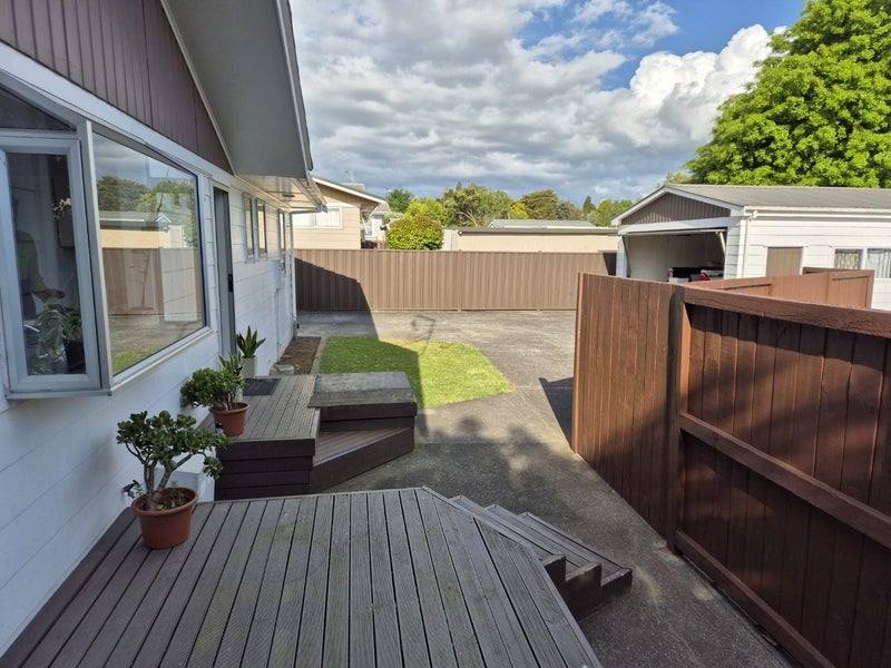 81 Pohutukawa Drive, Pukete, Hamilton - Carousel 19