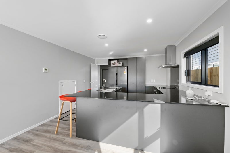 44 Ruahine Street, Trentham, Upper Hutt - Carousel 2