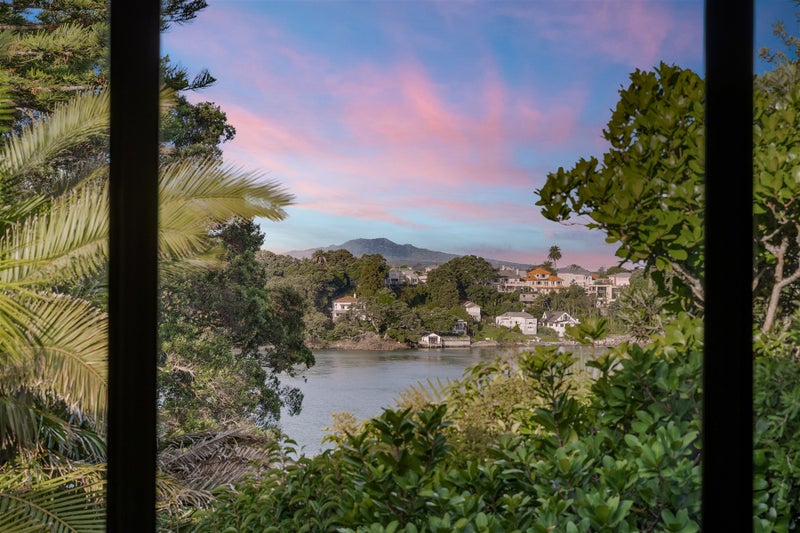 29 Hinemoa Street, Birkenhead, Auckland - Carousel 10