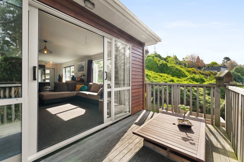 76 Leckhampton Court, The Glen, Dunedin - Carousel 1