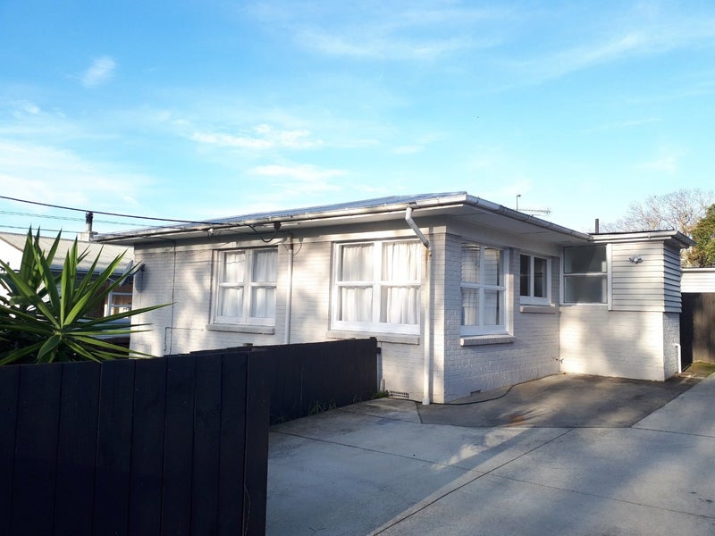 1/34 Ocean View Road, Northcote, Auckland - Carousel 1