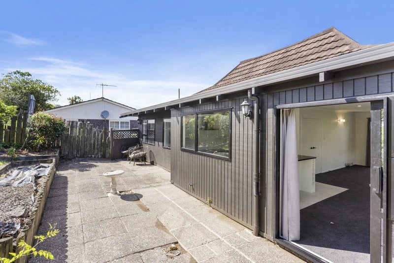 44 Pyatt Crescent, Saint Johns, Auckland - Carousel 14