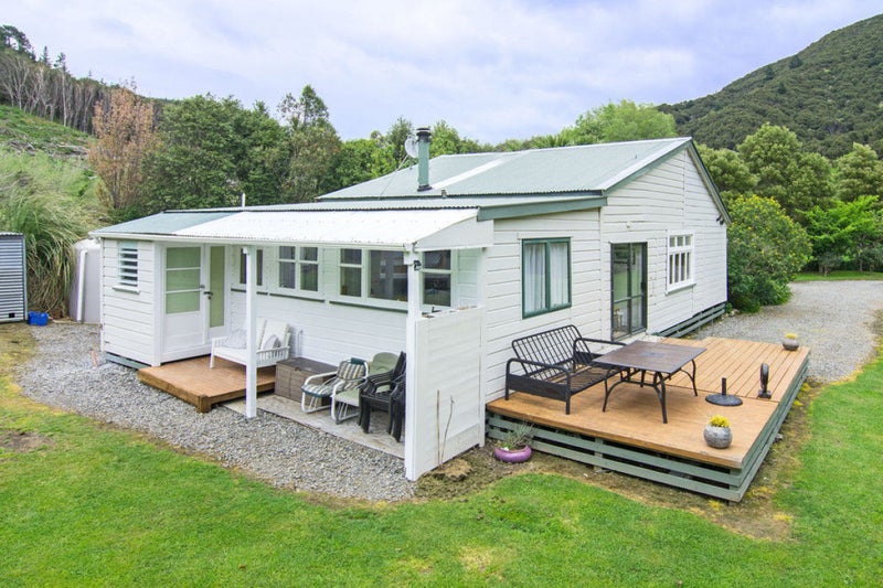 27 Mclaughlin Drive, Tinui - Carousel 2