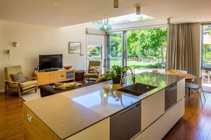 7 Agra Crescent, Khandallah, Wellington - Carousel 2
