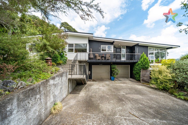 15 Cleary Street, Waterloo, Lower Hutt - Carousel 2