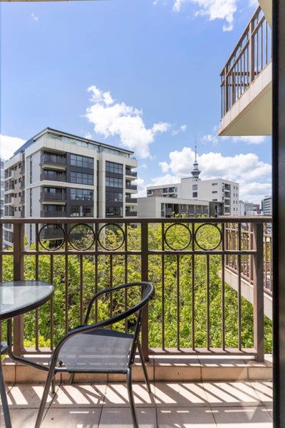 6E/100 Greys Avenue, Auckland Central, Auckland - Carousel 2