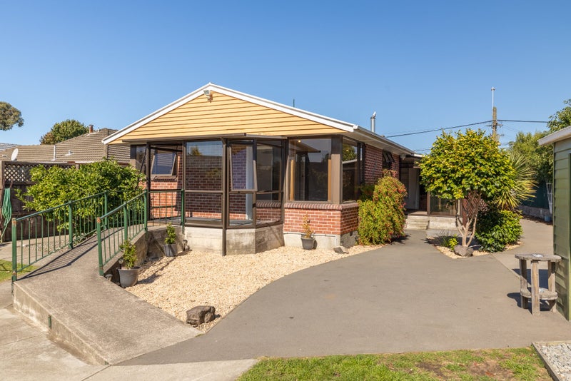 371 Pages Road, Aranui, Christchurch - Carousel 1