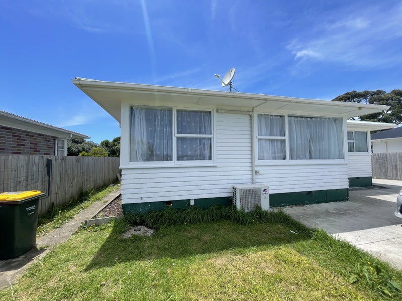 32 Edinburgh Avenue, Rosehill, Papakura - Carousel 1
