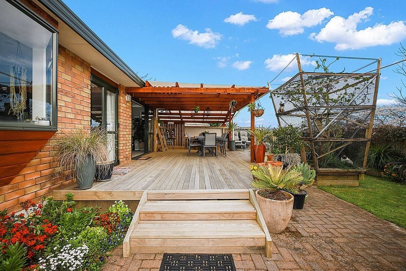 1025 Kihikihi Road, Te Awamutu, Te Awamutu - Carousel 2